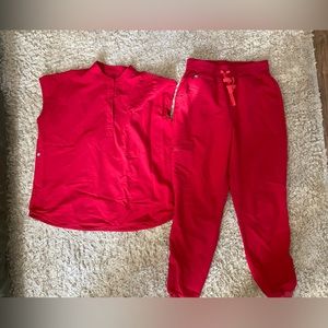 FIGS red technical collection scrub set - Small